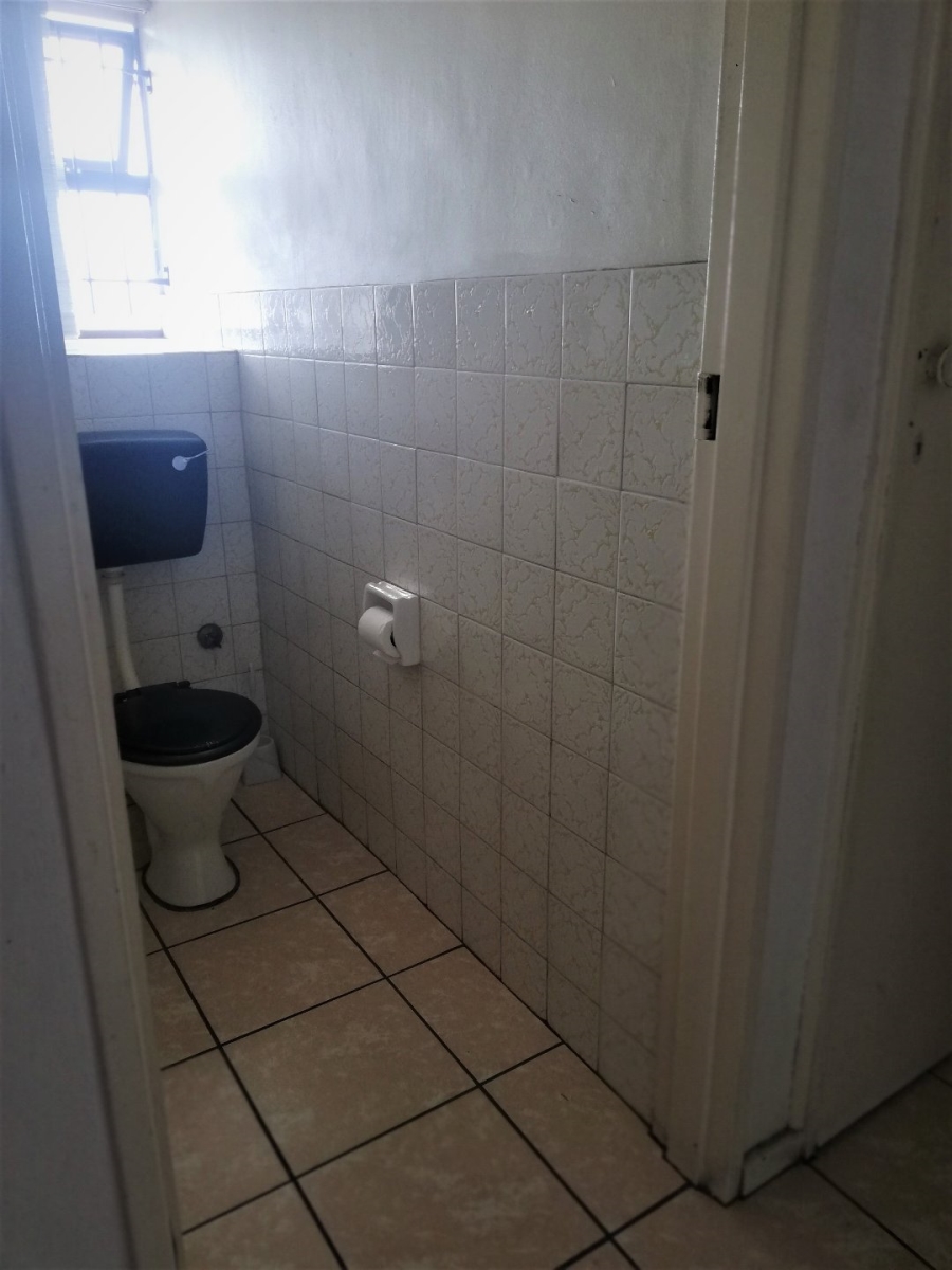 1 Bedroom Property for Sale in Churchill Estate Western Cape